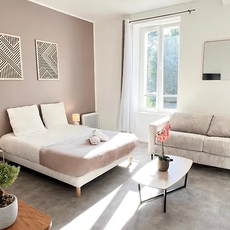 Appartement B3 - Centre-ville - Proche Disneyland *